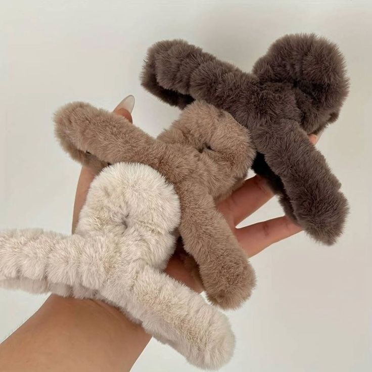 Stylish Winter Hair Clip