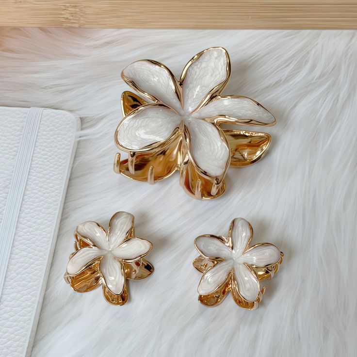 Golden Petal Clip 3 Pieces Set