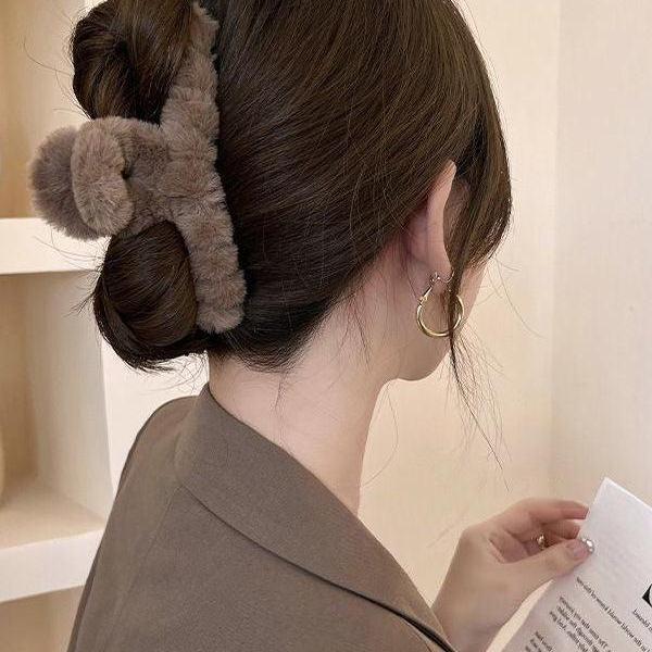 Stylish Winter Hair Clip