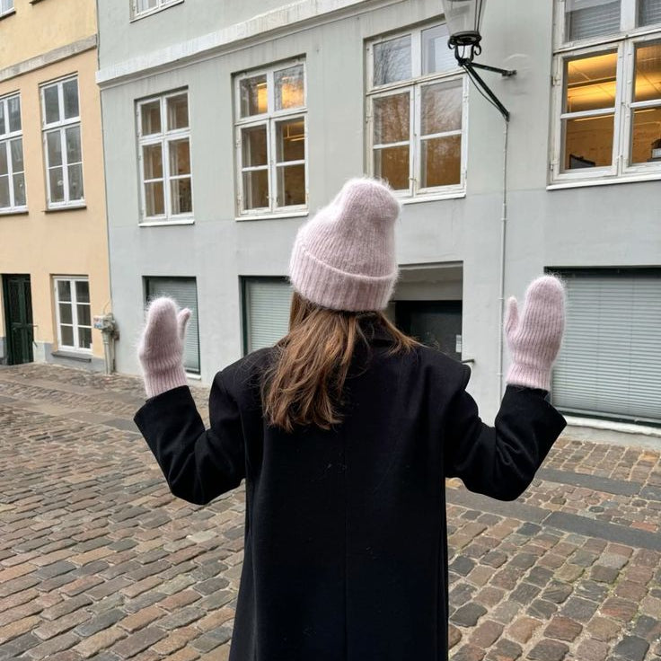 Stylish Gloves for Cold Hands