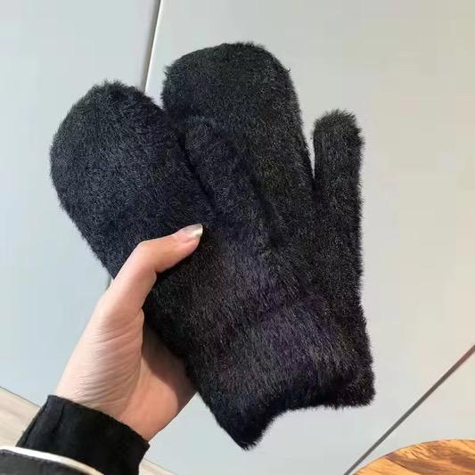 Stylish Gloves for Cold Hands