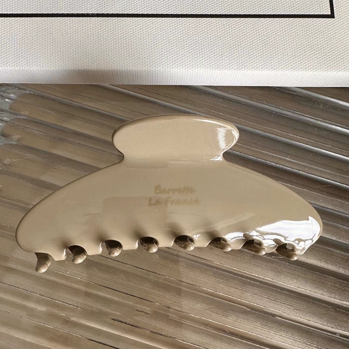 Luxe Plastic Clip
